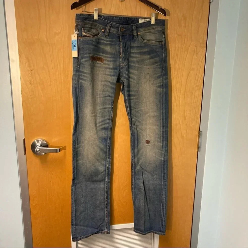 DIESEL INDUSTRY Sz 31 Viker Button Fly Distressed Mid Rise Straight Leg
